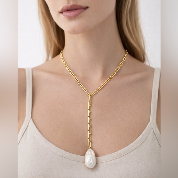 Vanessa Mooney Jewelry - Vanessa Mooney Gold Bar Link Chain Baroque Pearl Lariat Necklace Statement